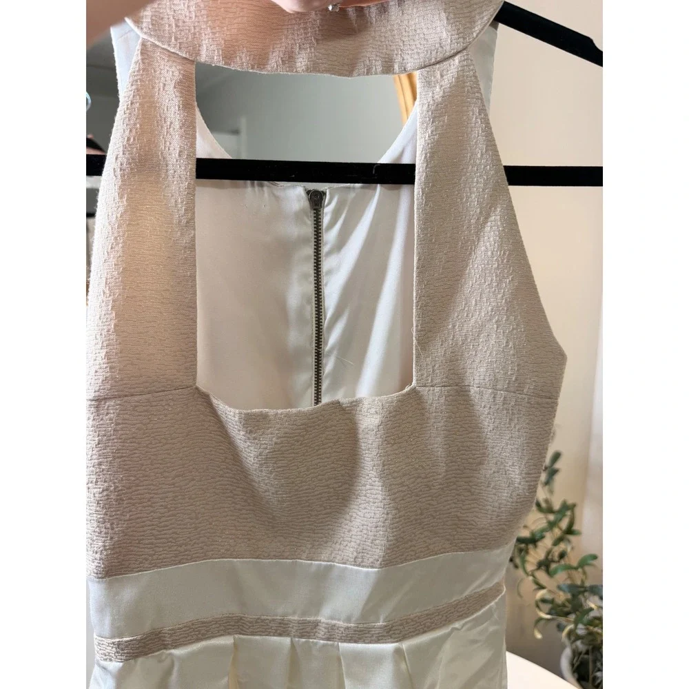 Gianni Bini Dress 4‎ Champagne Cream Excellent Front Zip Open Back Cocktail